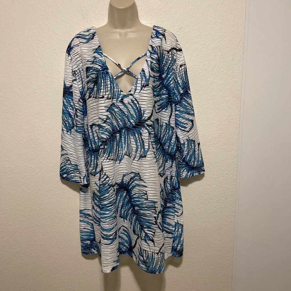 APT 9 Blue & White Blouse. SZ 2X